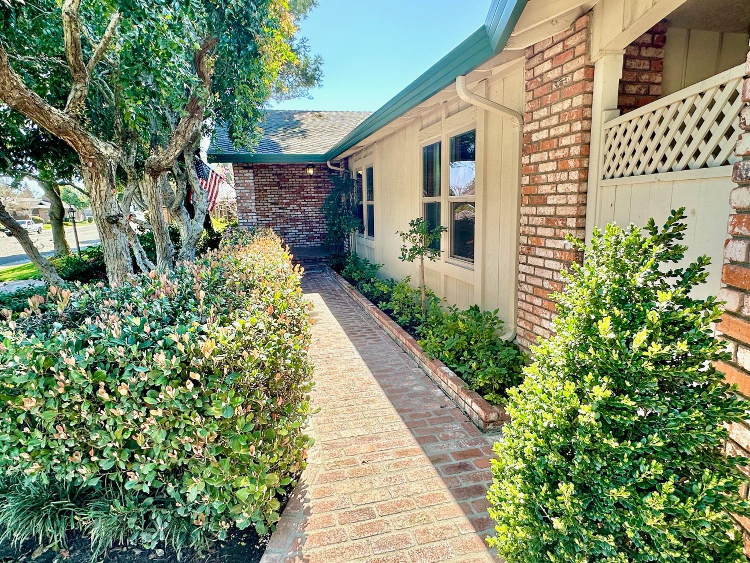 Detail Gallery Image 10 of 89 For 1721 N Johnson Rd, Turlock,  CA 95382 - 3 Beds | 3/1 Baths