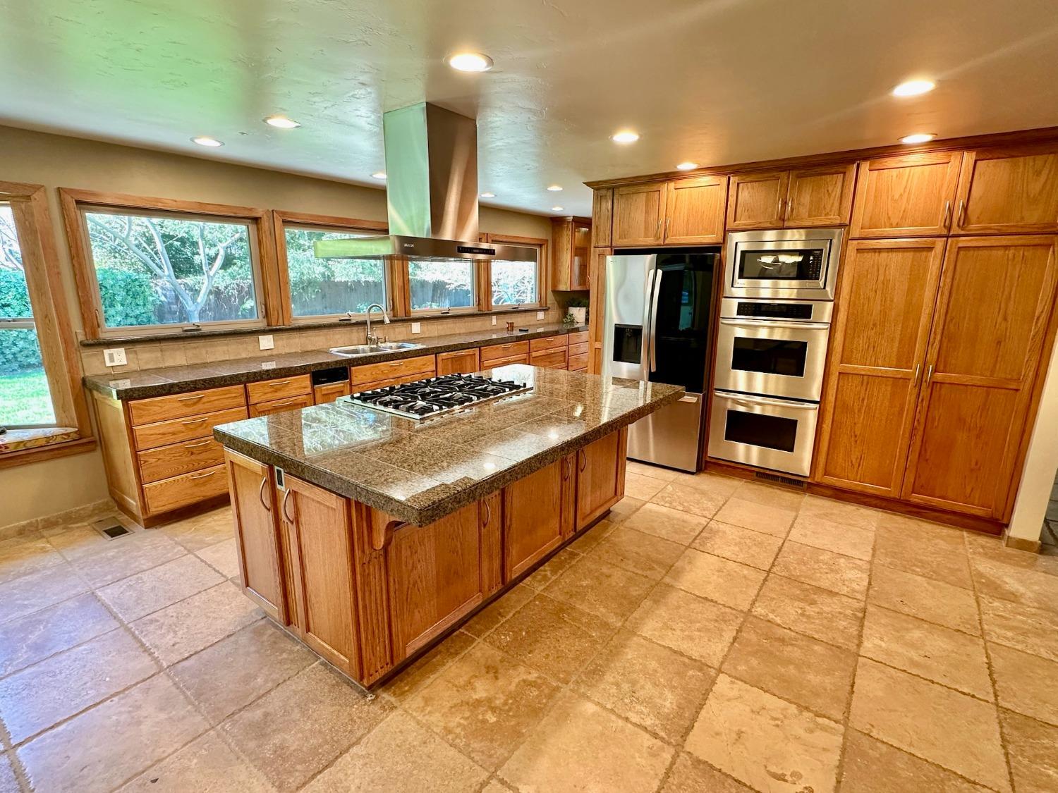 Detail Gallery Image 26 of 89 For 1721 N Johnson Rd, Turlock,  CA 95382 - 3 Beds | 3/1 Baths