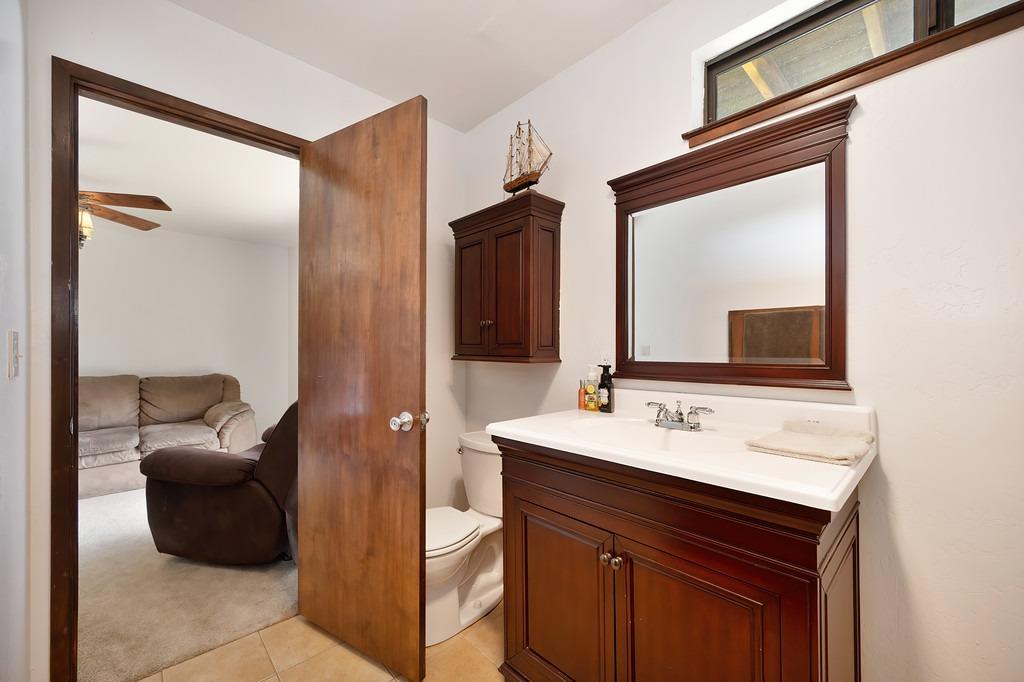 Detail Gallery Image 28 of 70 For 2151 Sweetwater Trl, Cool,  CA 95614 - 4 Beds | 2 Baths