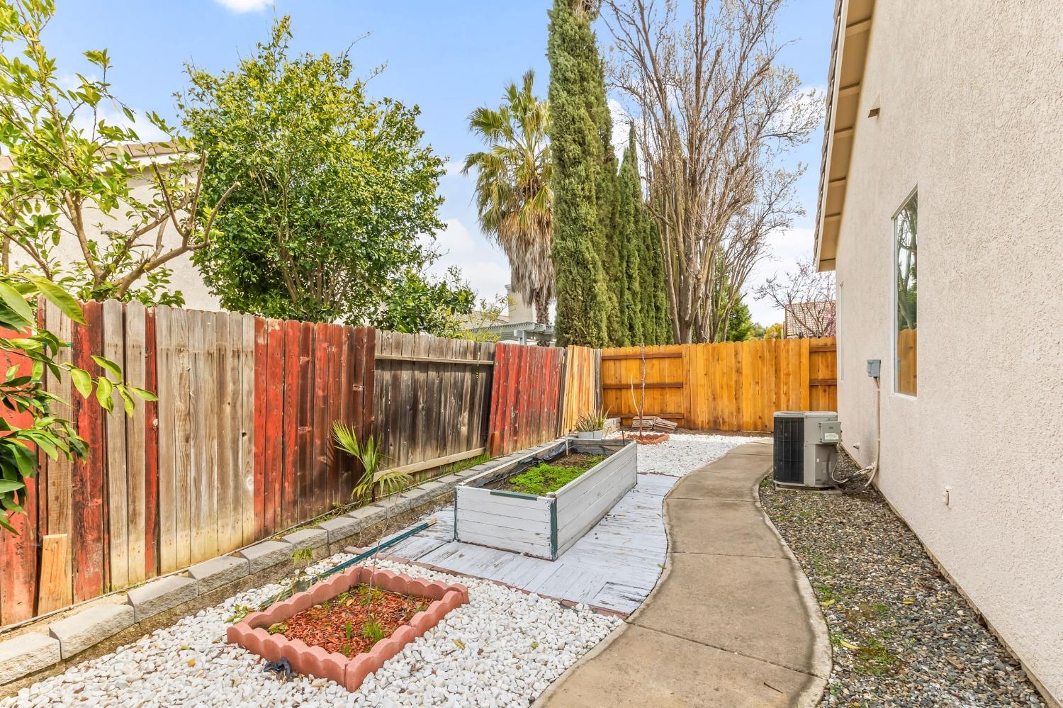 Cafaro Circle, Sacramento, California image 47