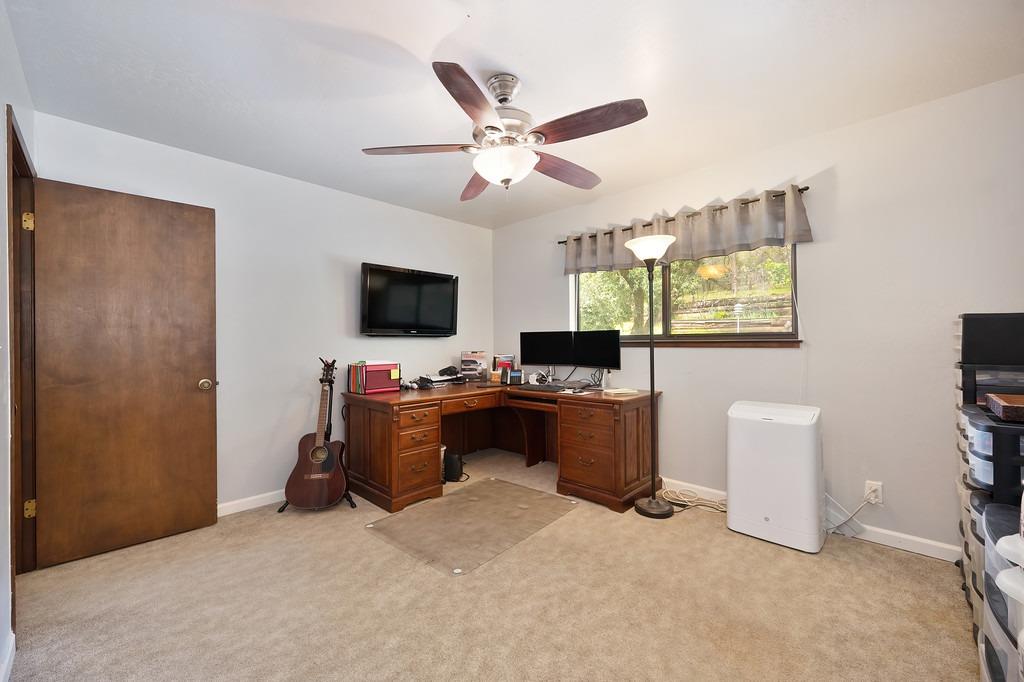 Detail Gallery Image 22 of 70 For 2151 Sweetwater Trl, Cool,  CA 95614 - 4 Beds | 2 Baths