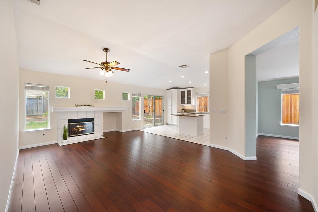 Detail Gallery Image 33 of 87 For 2119 Gold Haven Ct, Gold River,  CA 95670 - 4 Beds | 2 Baths
