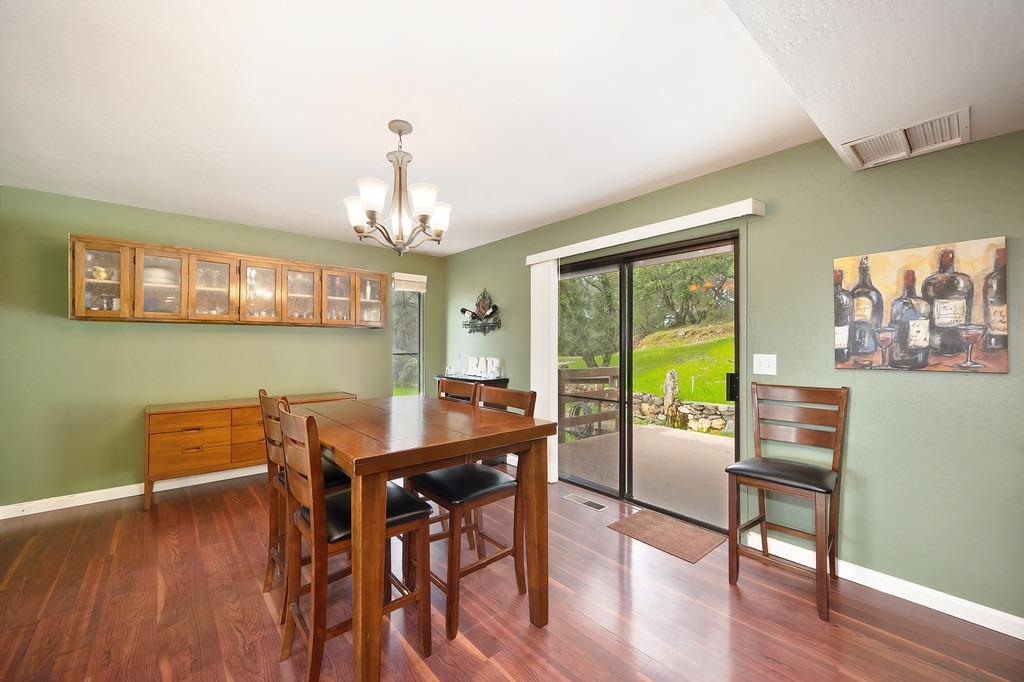 Detail Gallery Image 15 of 70 For 2151 Sweetwater Trl, Cool,  CA 95614 - 4 Beds | 2 Baths