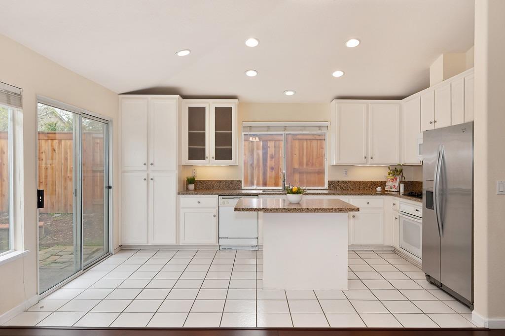 Detail Gallery Image 23 of 87 For 2119 Gold Haven Ct, Gold River,  CA 95670 - 4 Beds | 2 Baths