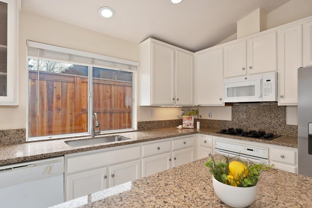 Detail Gallery Image 25 of 87 For 2119 Gold Haven Ct, Gold River,  CA 95670 - 4 Beds | 2 Baths