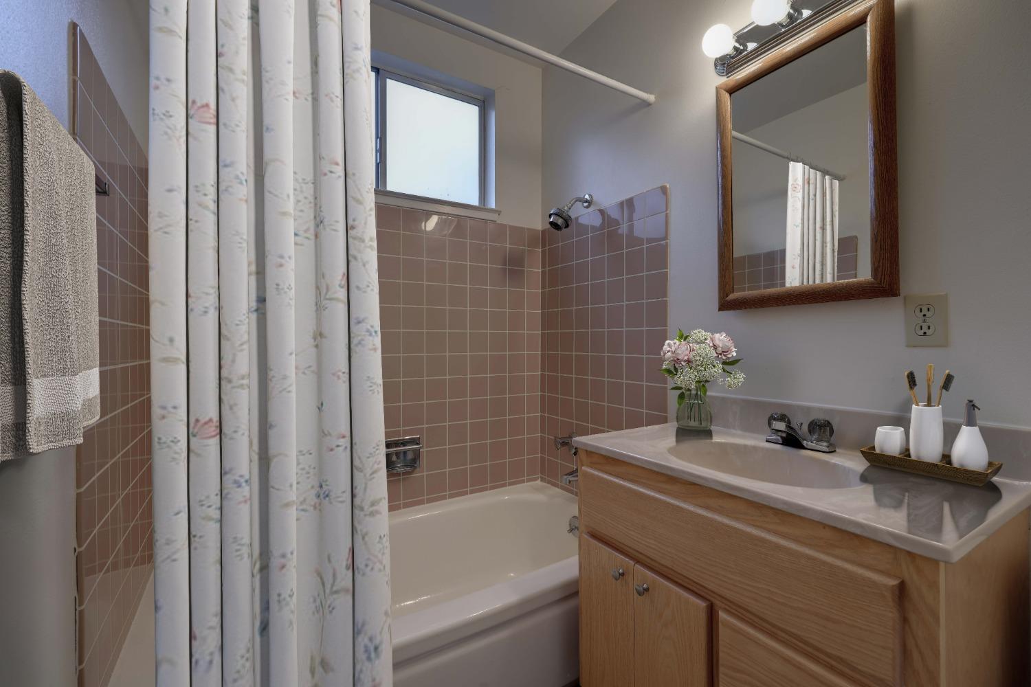Acorn Way, Meadow Vista, California image 14