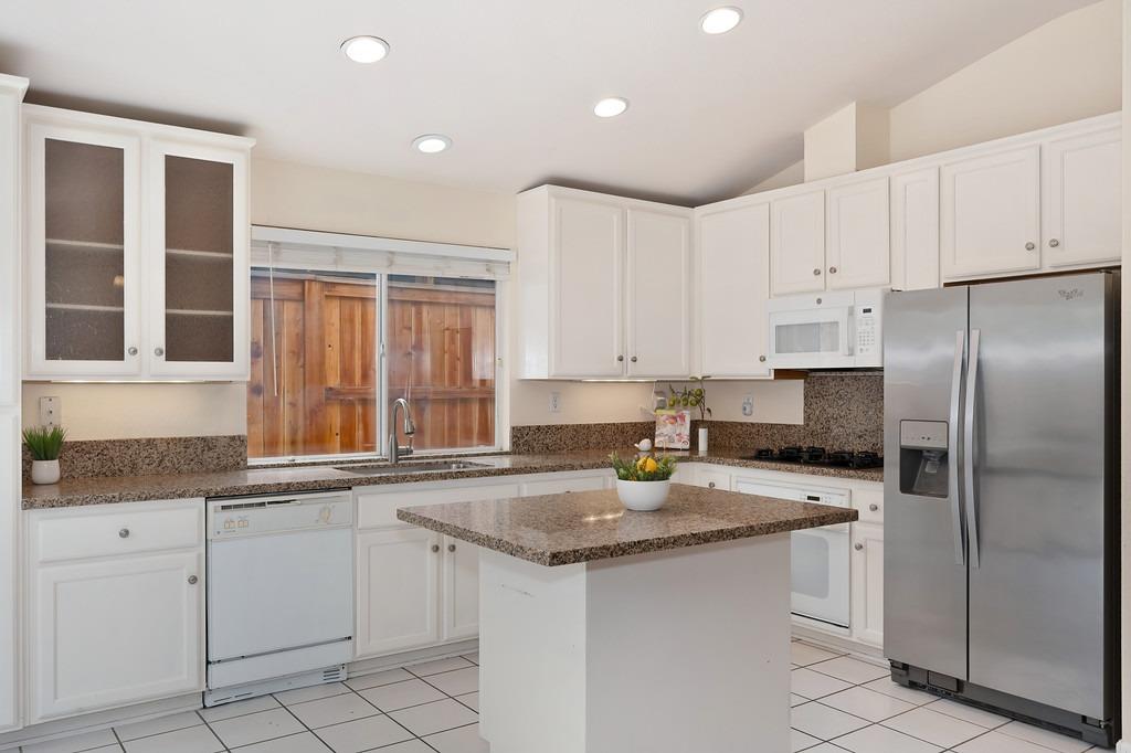 Detail Gallery Image 35 of 87 For 2119 Gold Haven Ct, Gold River,  CA 95670 - 4 Beds | 2 Baths