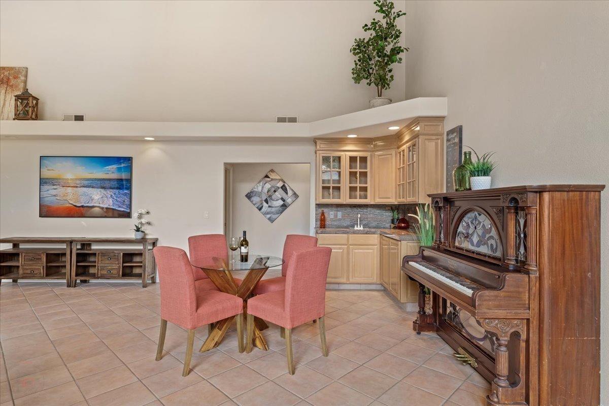 Detail Gallery Image 34 of 75 For 5242 E Hildreth Ln, Stockton,  CA 95212 - 3 Beds | 2/1 Baths