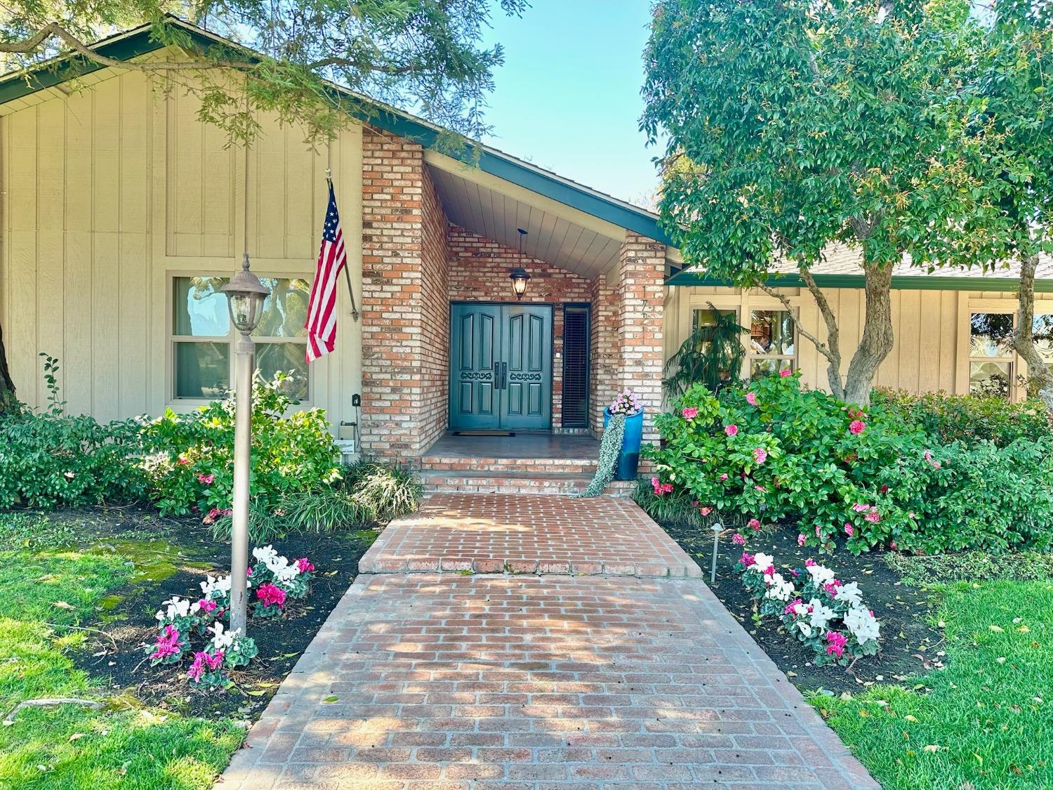 Detail Gallery Image 5 of 89 For 1721 N Johnson Rd, Turlock,  CA 95382 - 3 Beds | 3/1 Baths