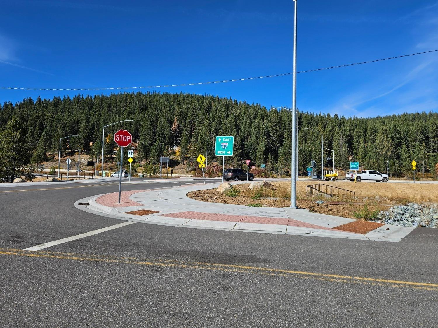 Detail Gallery Image 51 of 51 For 12260 Deerfield Dr, Truckee,  CA 96161 - – Beds | – Baths