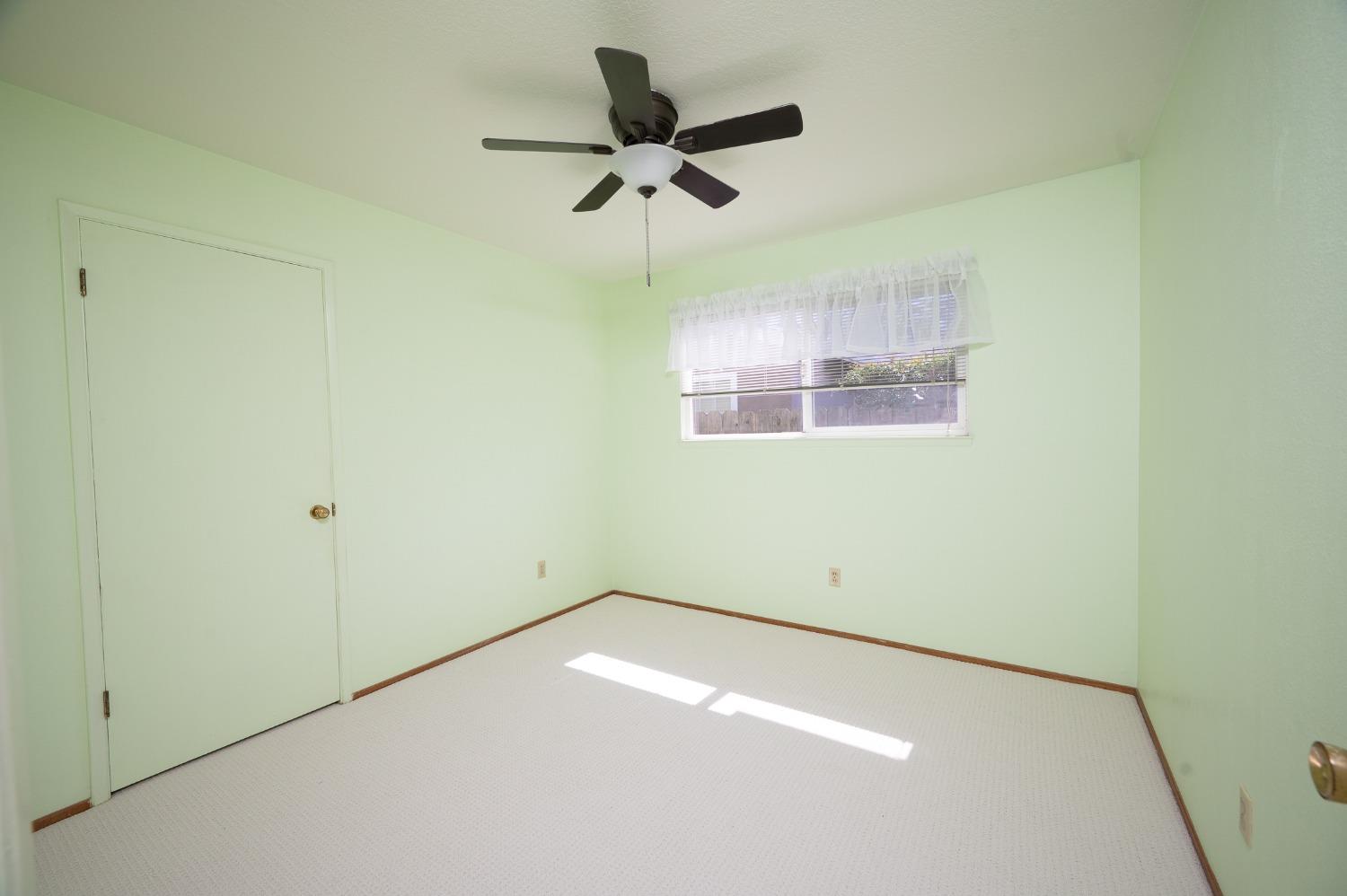 Sharondell Drive, Modesto, California image 27