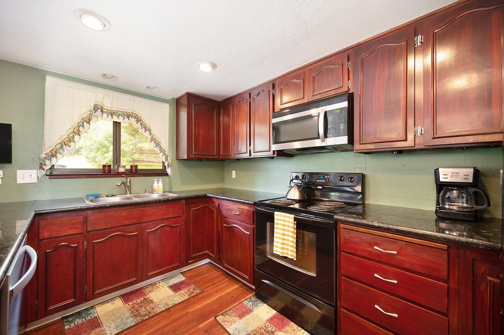 Detail Gallery Image 10 of 70 For 2151 Sweetwater Trl, Cool,  CA 95614 - 4 Beds | 2 Baths