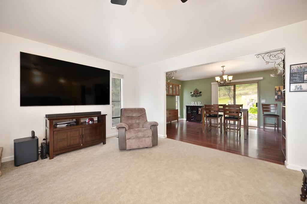 Detail Gallery Image 6 of 70 For 2151 Sweetwater Trl, Cool,  CA 95614 - 4 Beds | 2 Baths