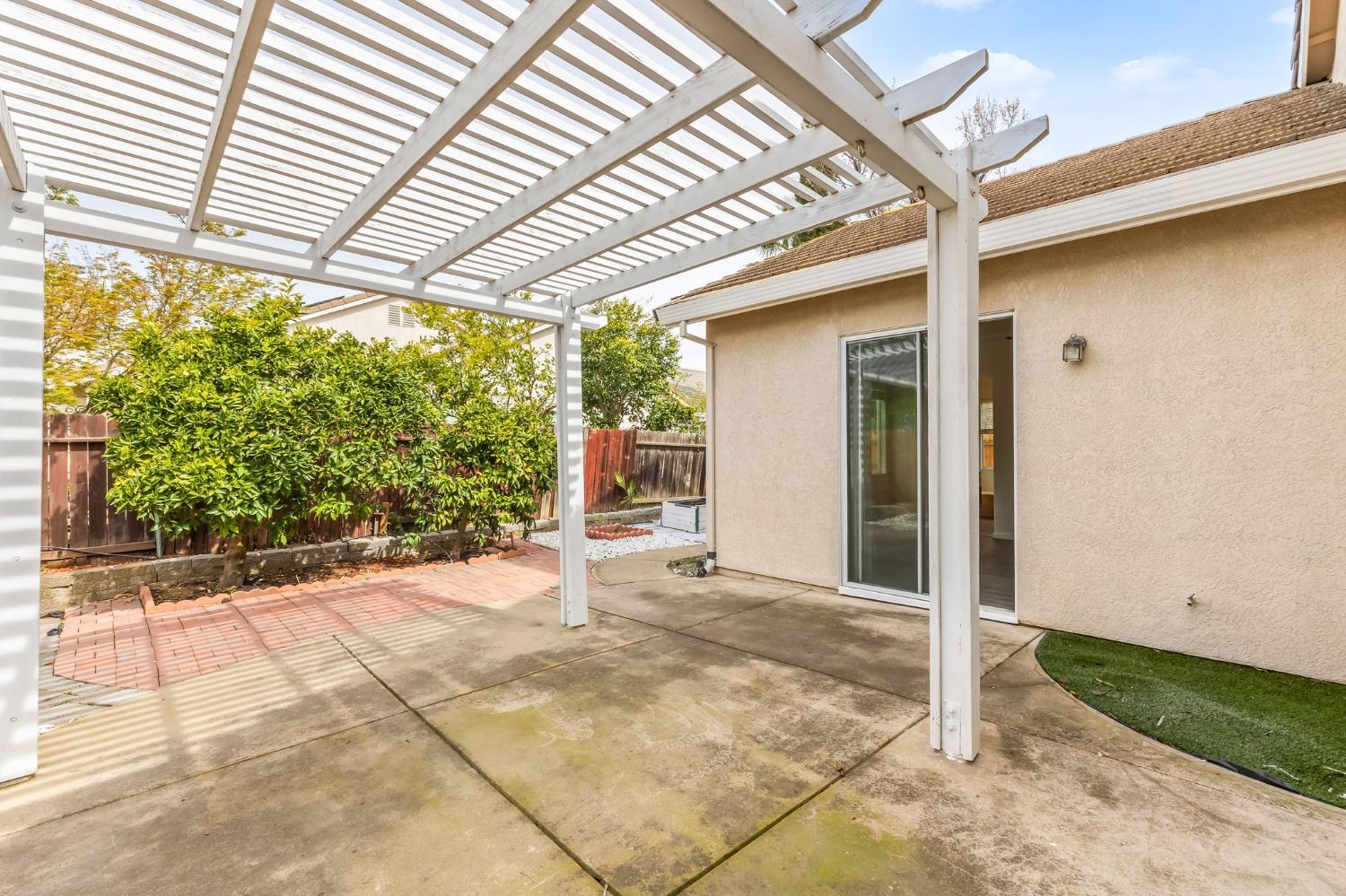 Cafaro Circle, Sacramento, California image 44