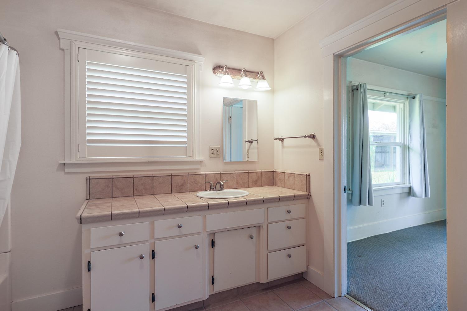 Detail Gallery Image 42 of 80 For 13419 Bentley St, Waterford,  CA 95386 - 3 Beds | 2 Baths