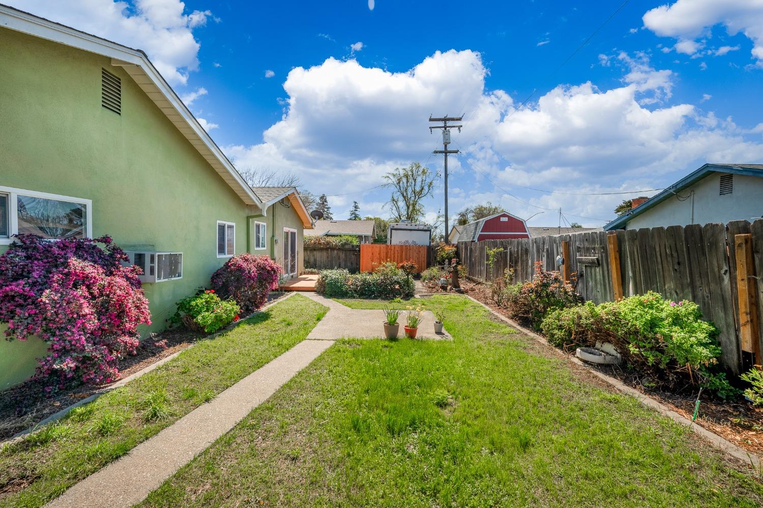Sharondell Drive, Modesto, California image 31