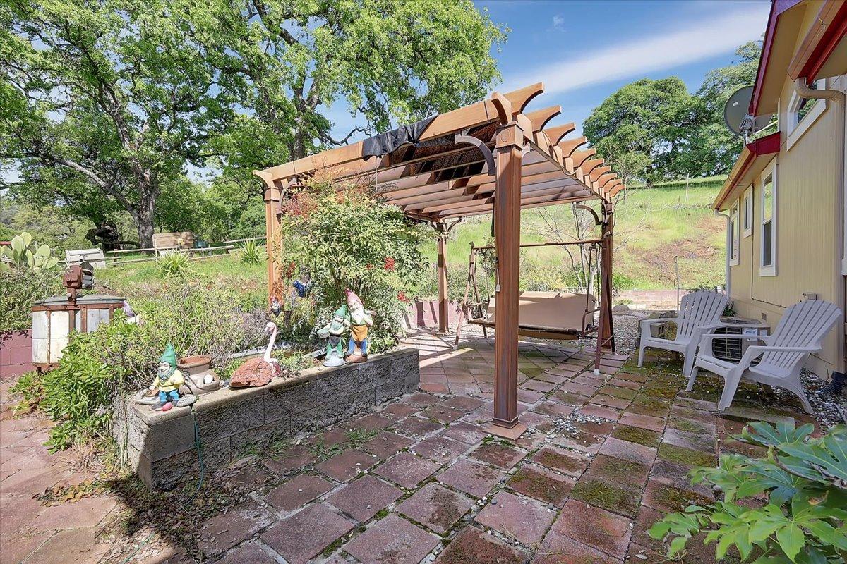 Detail Gallery Image 15 of 87 For 10806 Township Rd, Browns Valley,  CA 95918 - 3 Beds | 2 Baths