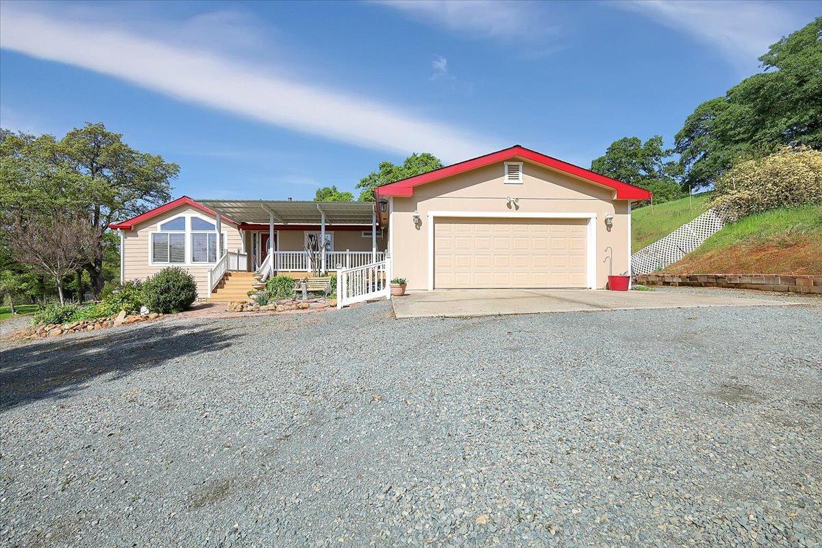 Detail Gallery Image 6 of 87 For 10806 Township Rd, Browns Valley,  CA 95918 - 3 Beds | 2 Baths