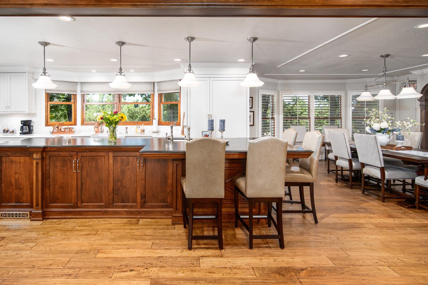 Detail Gallery Image 6 of 89 For 2591 Giannini Rd, Atwater,  CA 95301 - 4 Beds | 2/1 Baths