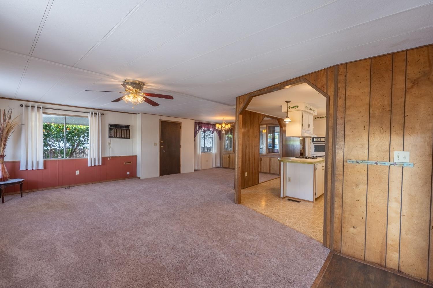 Detail Gallery Image 10 of 22 For 2505 Jackson Ave 207, Escalon,  CA 95320 - 2 Beds | 2 Baths