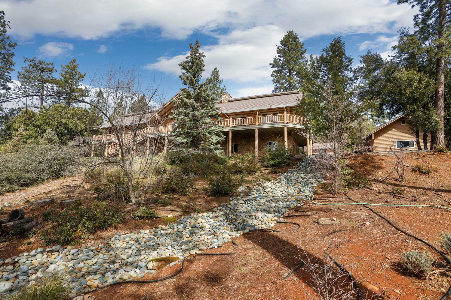 Detail Gallery Image 9 of 88 For 21811 Homestead Rd, Pine Grove,  CA 95665 - 3 Beds | 2/1 Baths