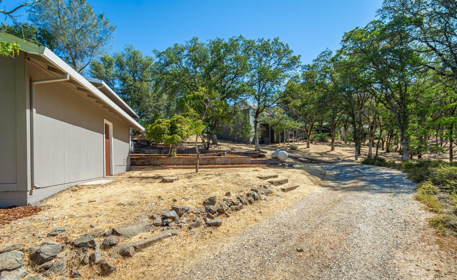 Swallow Court, Penn Valley, California image 37