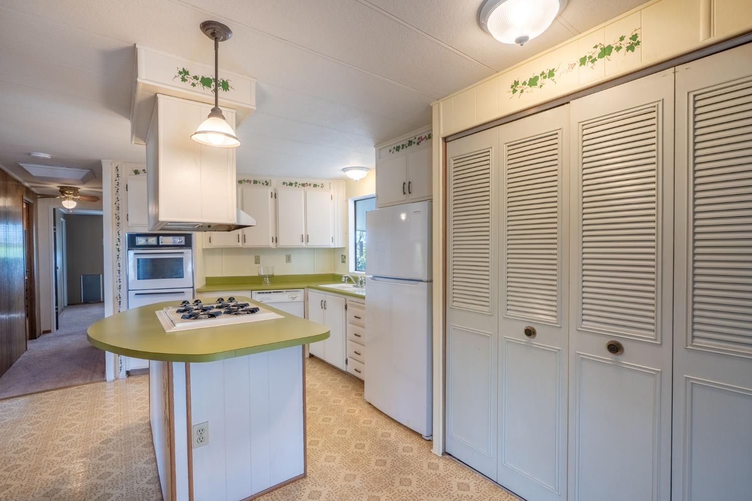 Detail Gallery Image 11 of 22 For 2505 Jackson Ave 207, Escalon,  CA 95320 - 2 Beds | 2 Baths