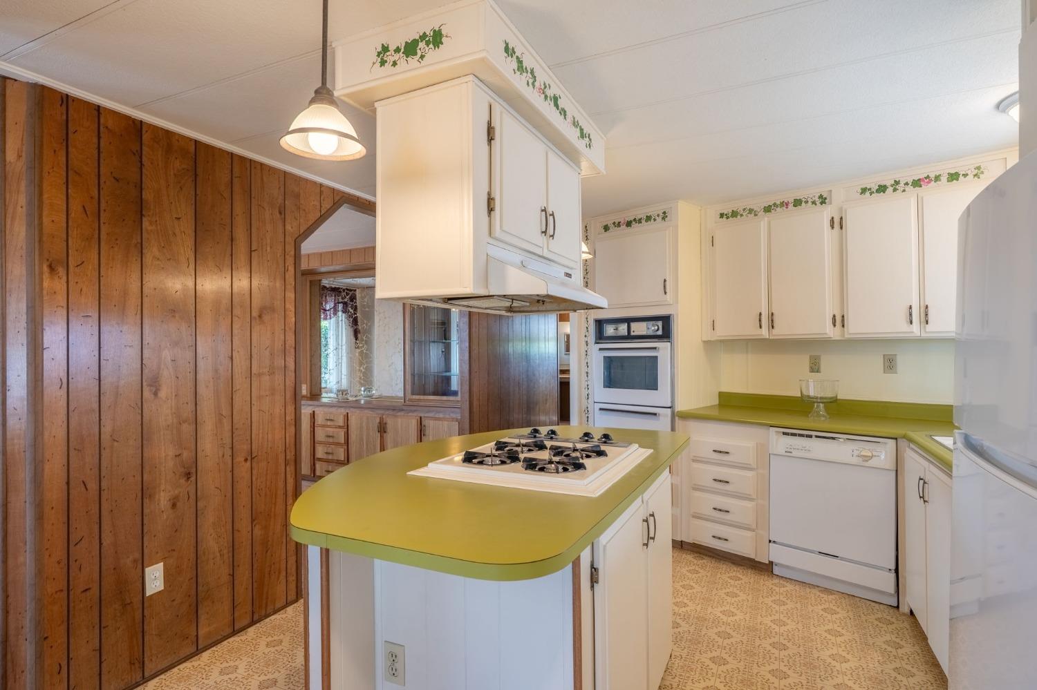 Detail Gallery Image 12 of 22 For 2505 Jackson Ave 207, Escalon,  CA 95320 - 2 Beds | 2 Baths