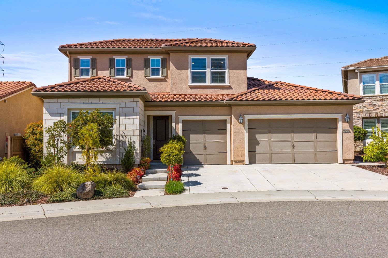 Detail Gallery Image 1 of 1 For 1404 Lancome Ct, Folsom,  CA 95630 - 3 Beds | 3/1 Baths