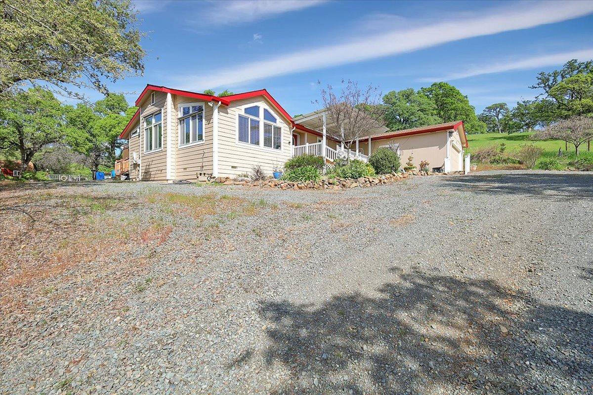 Detail Gallery Image 8 of 87 For 10806 Township Rd, Browns Valley,  CA 95918 - 3 Beds | 2 Baths