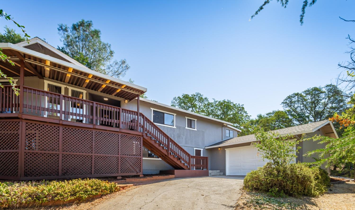 Swallow Court, Penn Valley, California image 1