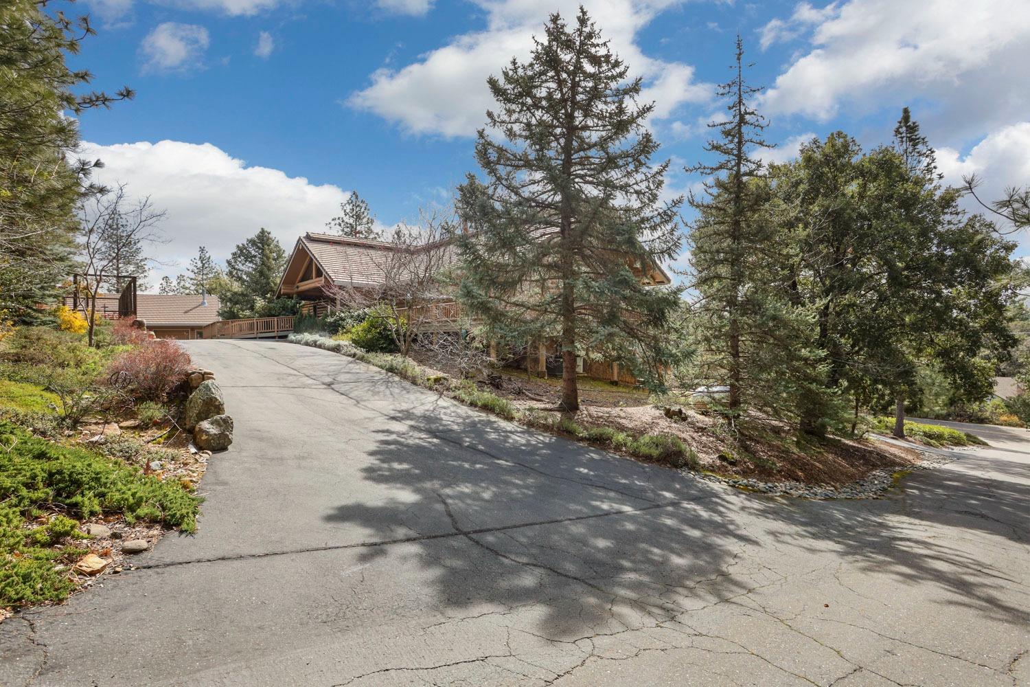 Detail Gallery Image 15 of 88 For 21811 Homestead Rd, Pine Grove,  CA 95665 - 3 Beds | 2/1 Baths