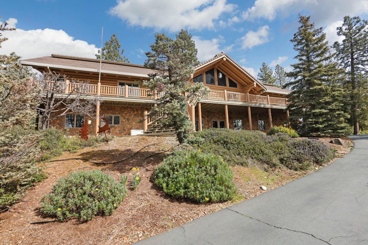 Detail Gallery Image 8 of 88 For 21811 Homestead Rd, Pine Grove,  CA 95665 - 3 Beds | 2/1 Baths