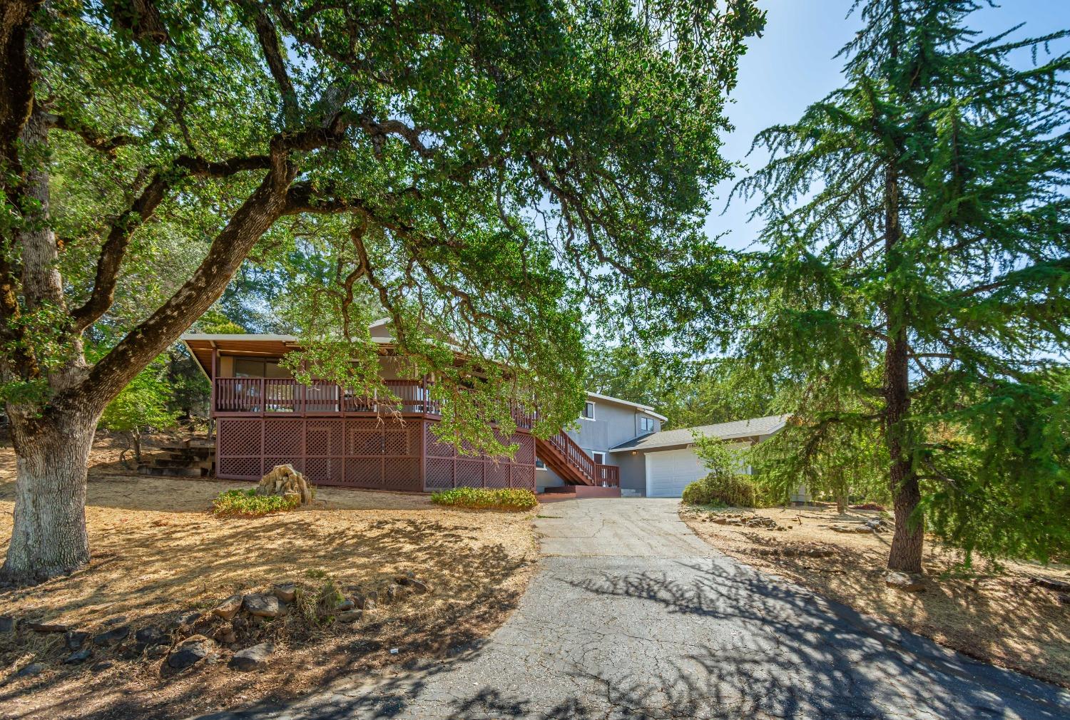 Swallow Court, Penn Valley, California image 2