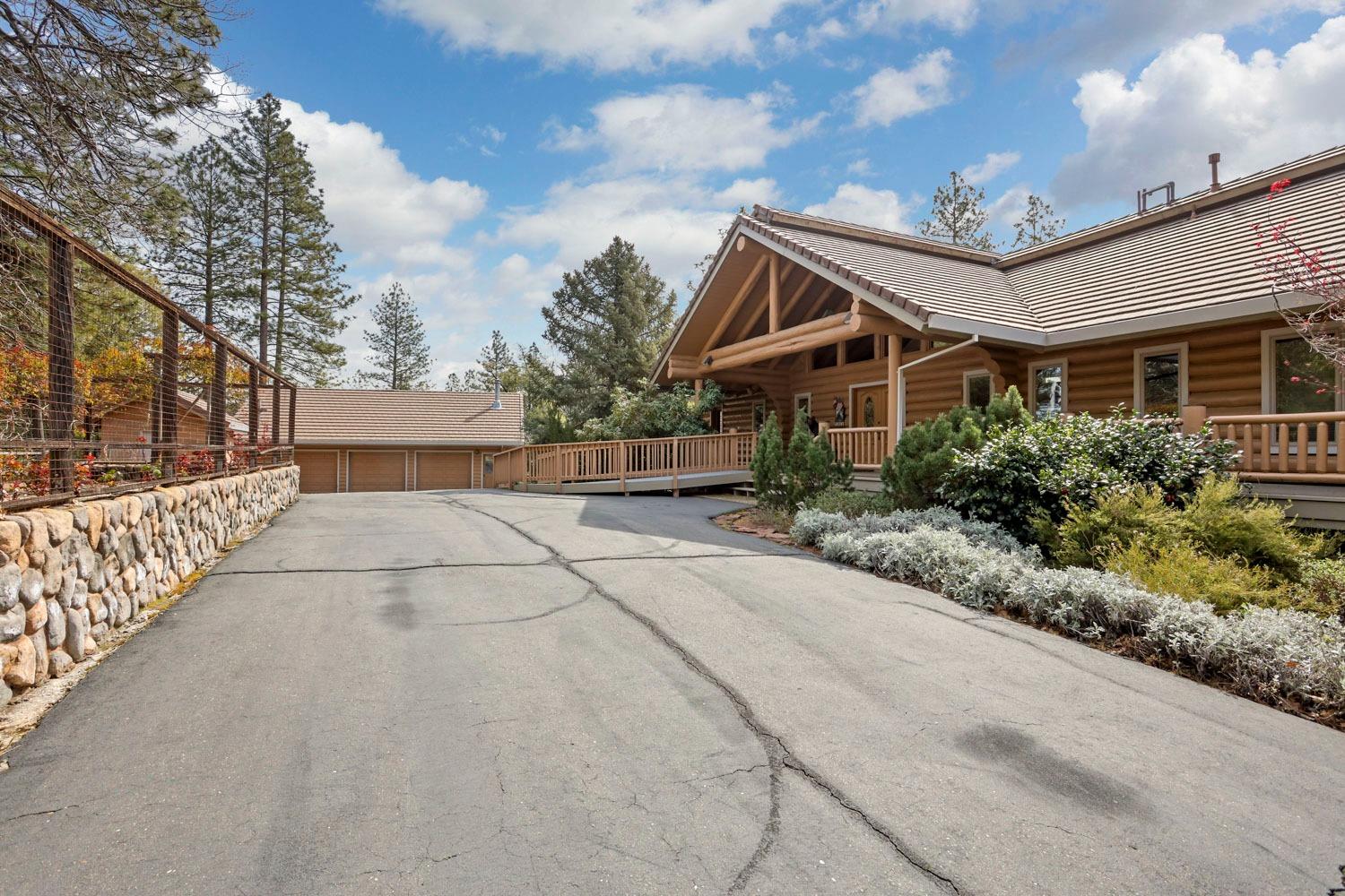 Detail Gallery Image 19 of 88 For 21811 Homestead Rd, Pine Grove,  CA 95665 - 3 Beds | 2/1 Baths