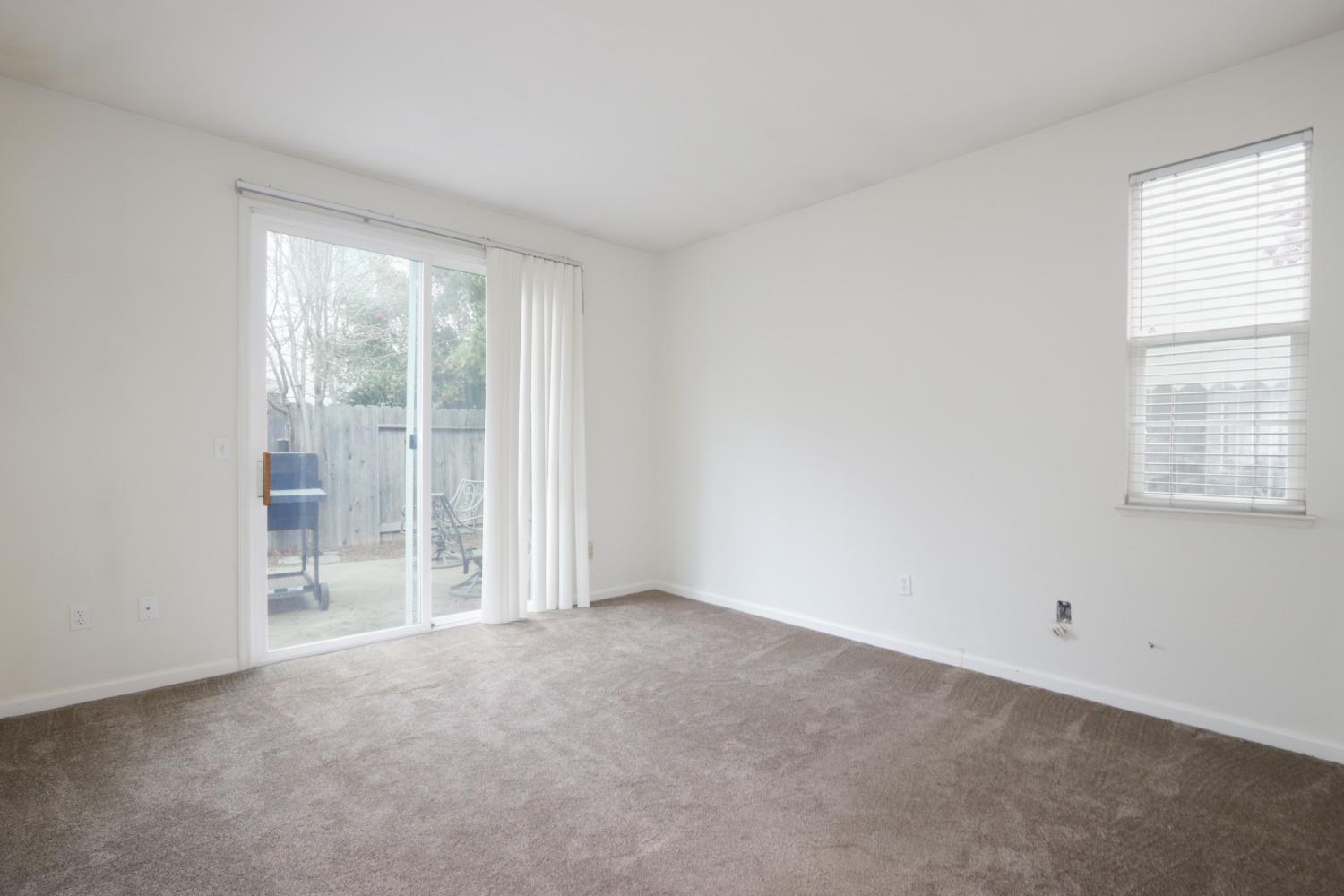 Hampton Cove Way, Sacramento, California image 18