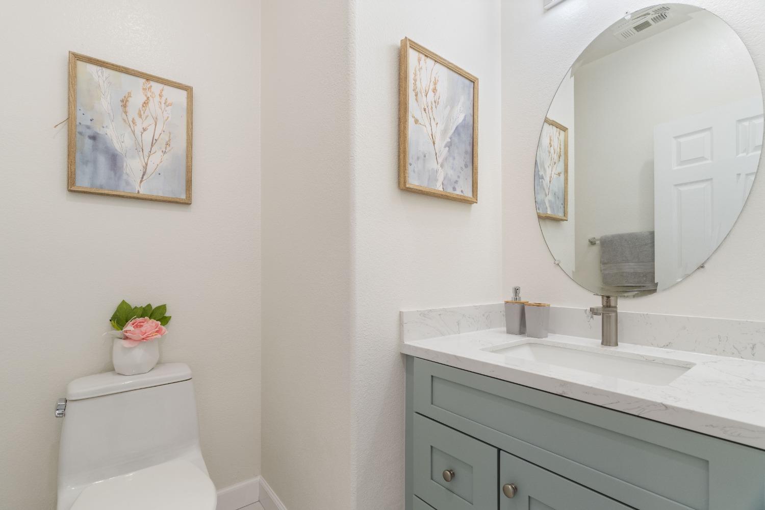 Detail Gallery Image 12 of 31 For 1736 Churchill Downs Cir, Oakdale,  CA 95361 - 4 Beds | 2/1 Baths