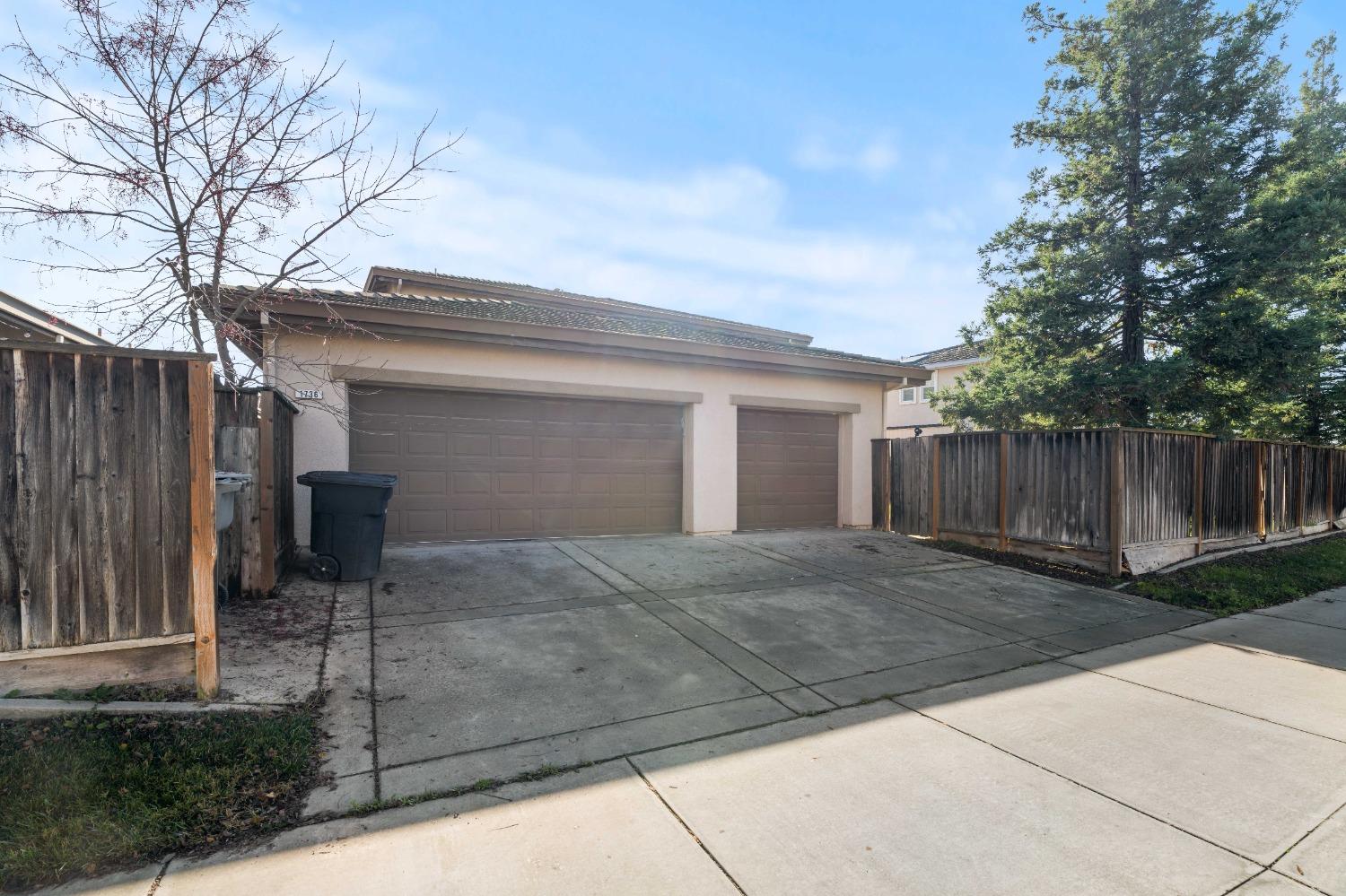Detail Gallery Image 30 of 31 For 1736 Churchill Downs Cir, Oakdale,  CA 95361 - 4 Beds | 2/1 Baths