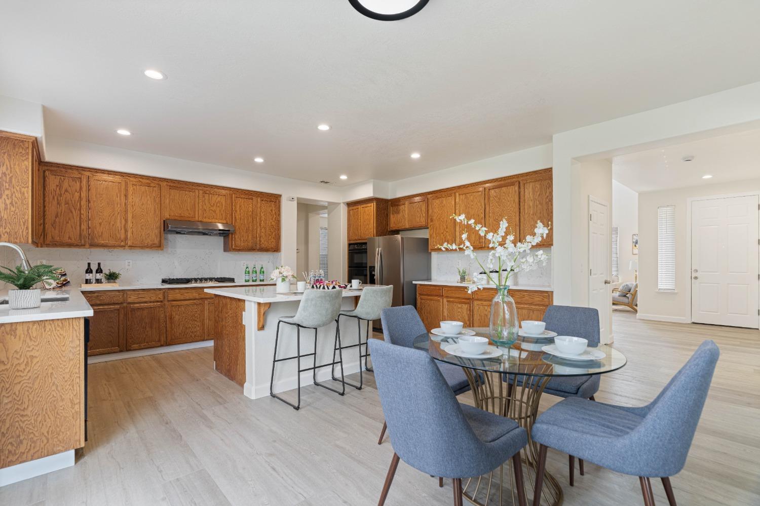 Detail Gallery Image 15 of 31 For 1736 Churchill Downs Cir, Oakdale,  CA 95361 - 4 Beds | 2/1 Baths