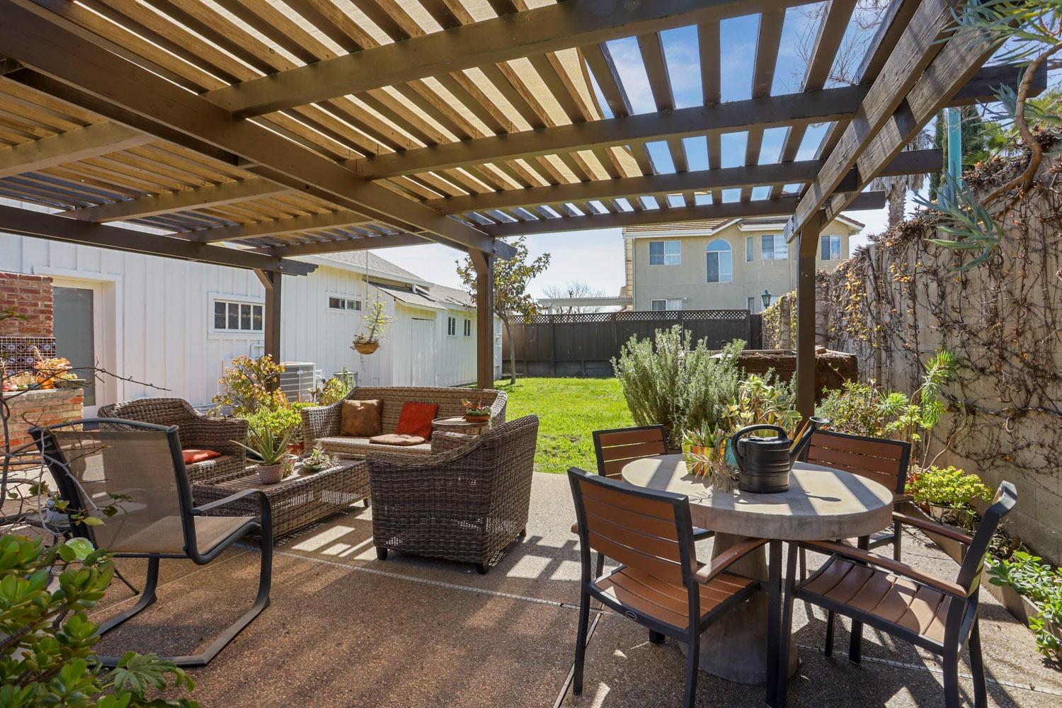 Detail Gallery Image 62 of 91 For 1900 W Lowell Ave, Tracy,  CA 95376 - 5 Beds | 3/1 Baths