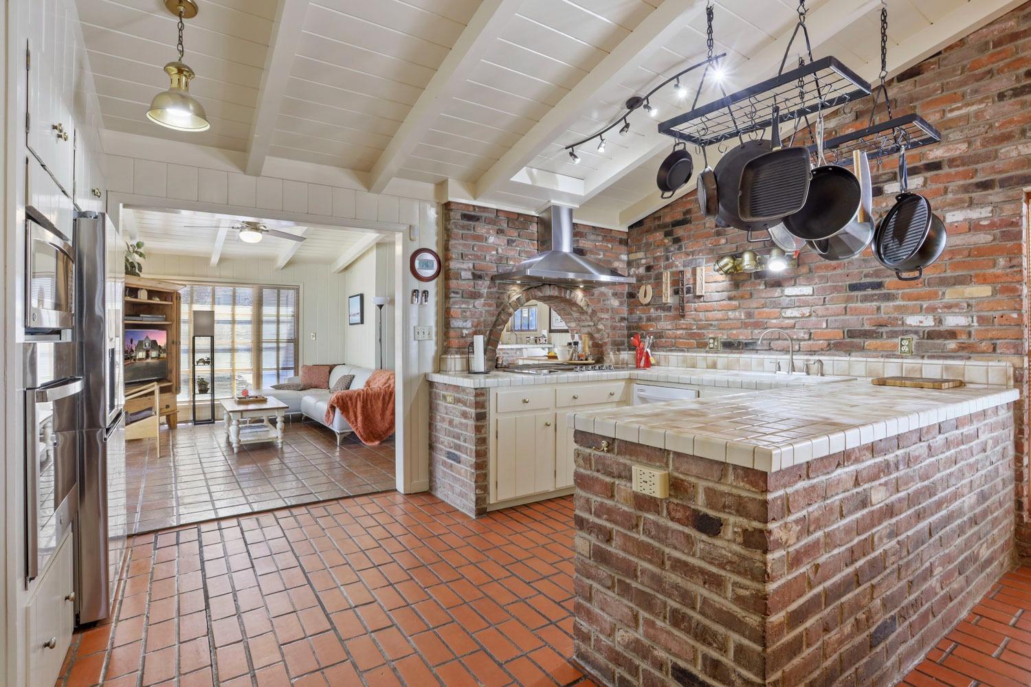 Detail Gallery Image 22 of 91 For 1900 W Lowell Ave, Tracy,  CA 95376 - 5 Beds | 3/1 Baths