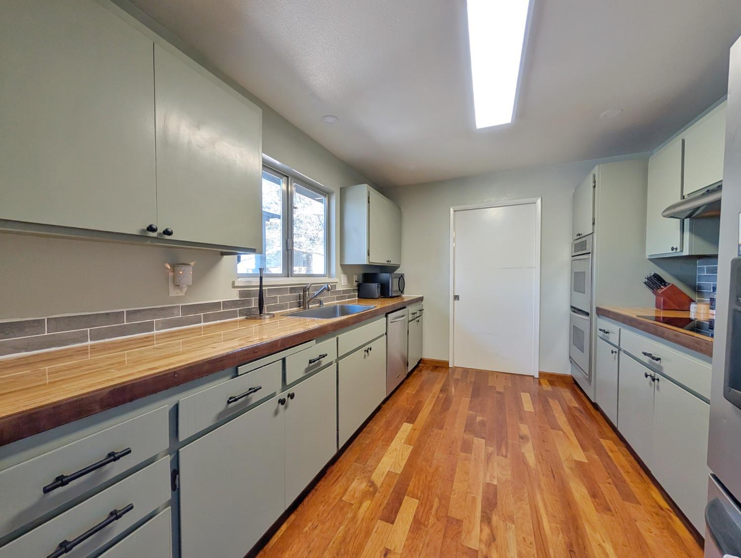 Detail Gallery Image 20 of 72 For 11310 Clinton Bar Rd, Pine Grove,  CA 95665 - 2 Beds | 2/1 Baths