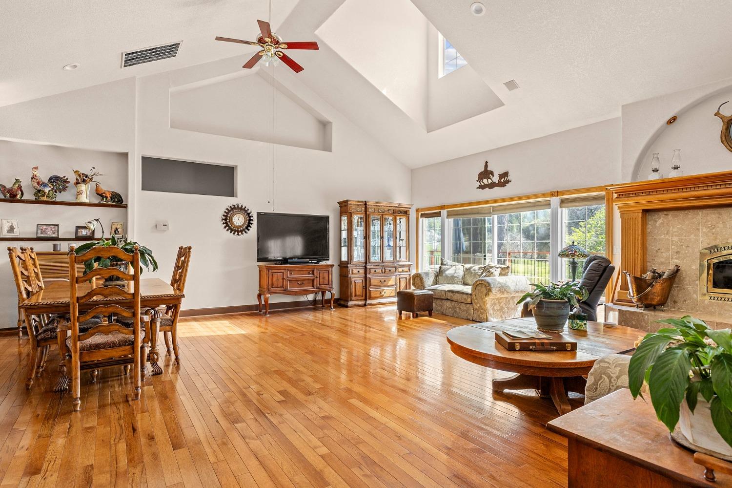 Detail Gallery Image 4 of 75 For 20219 Ponderosa Trl, Volcano,  CA 95689 - 3 Beds | 2/1 Baths