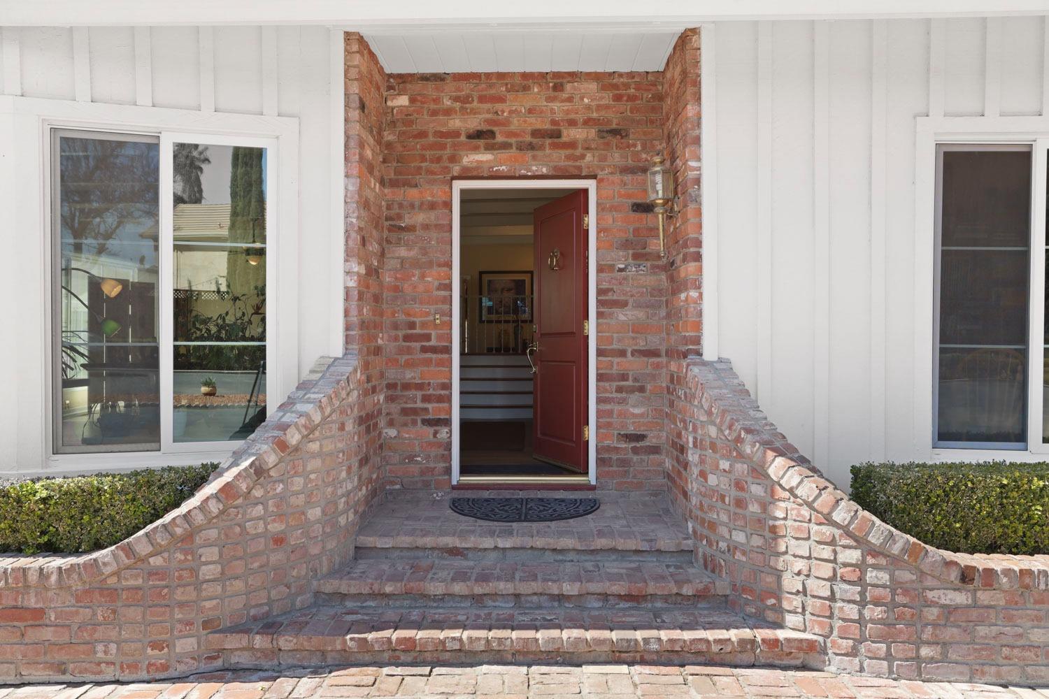 Detail Gallery Image 14 of 91 For 1900 W Lowell Ave, Tracy,  CA 95376 - 5 Beds | 3/1 Baths