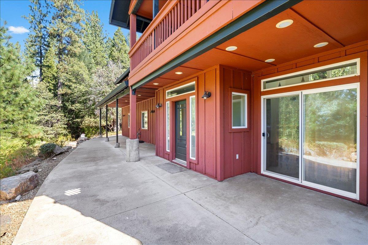 Detail Gallery Image 4 of 80 For 4301 N Canyon Rd, Camino,  CA 95709 - 3 Beds | 3/1 Baths