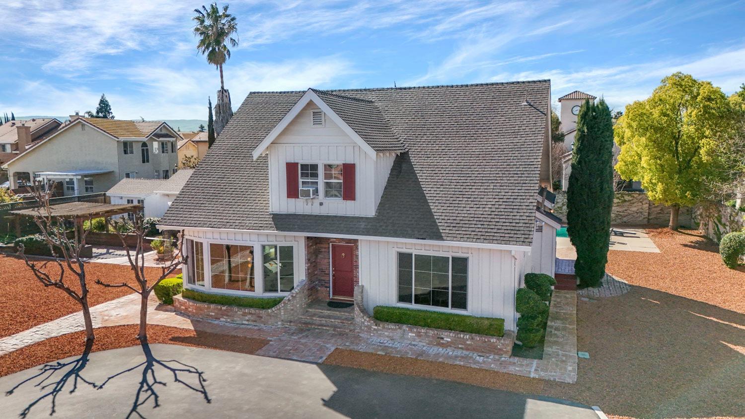 Detail Gallery Image 10 of 91 For 1900 W Lowell Ave, Tracy,  CA 95376 - 5 Beds | 3/1 Baths