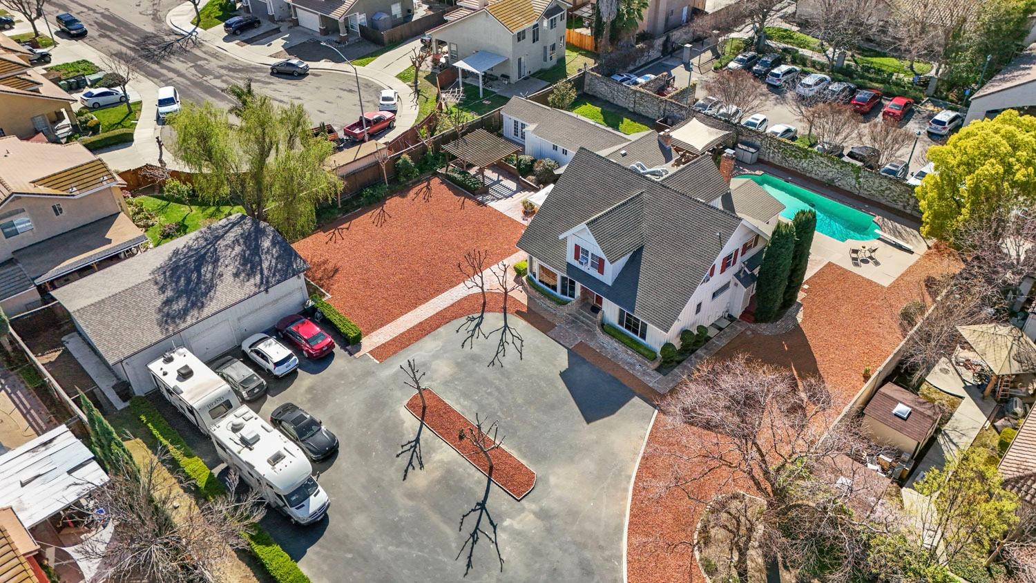 Detail Gallery Image 64 of 91 For 1900 W Lowell Ave, Tracy,  CA 95376 - 5 Beds | 3/1 Baths