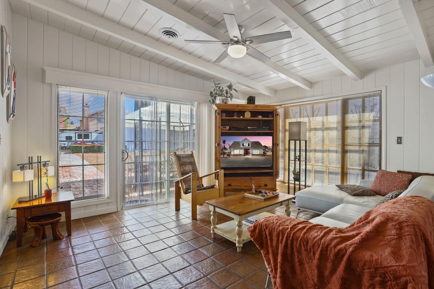 Detail Gallery Image 4 of 91 For 1900 W Lowell Ave, Tracy,  CA 95376 - 5 Beds | 3/1 Baths