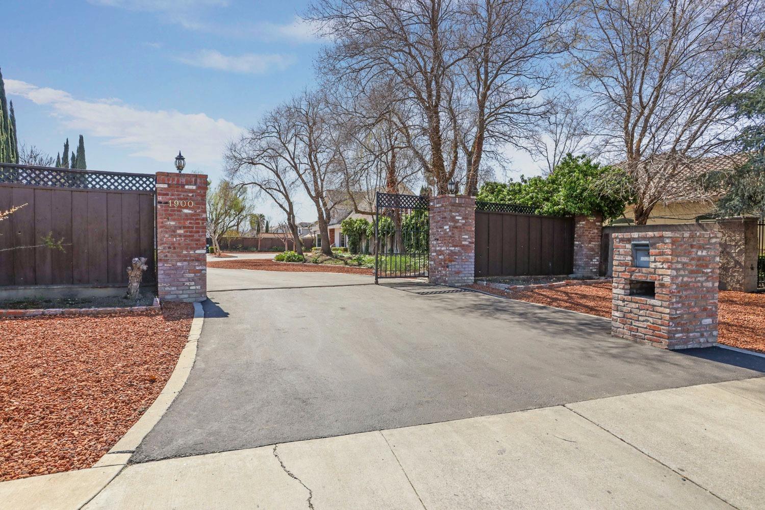 Detail Gallery Image 69 of 91 For 1900 W Lowell Ave, Tracy,  CA 95376 - 5 Beds | 3/1 Baths