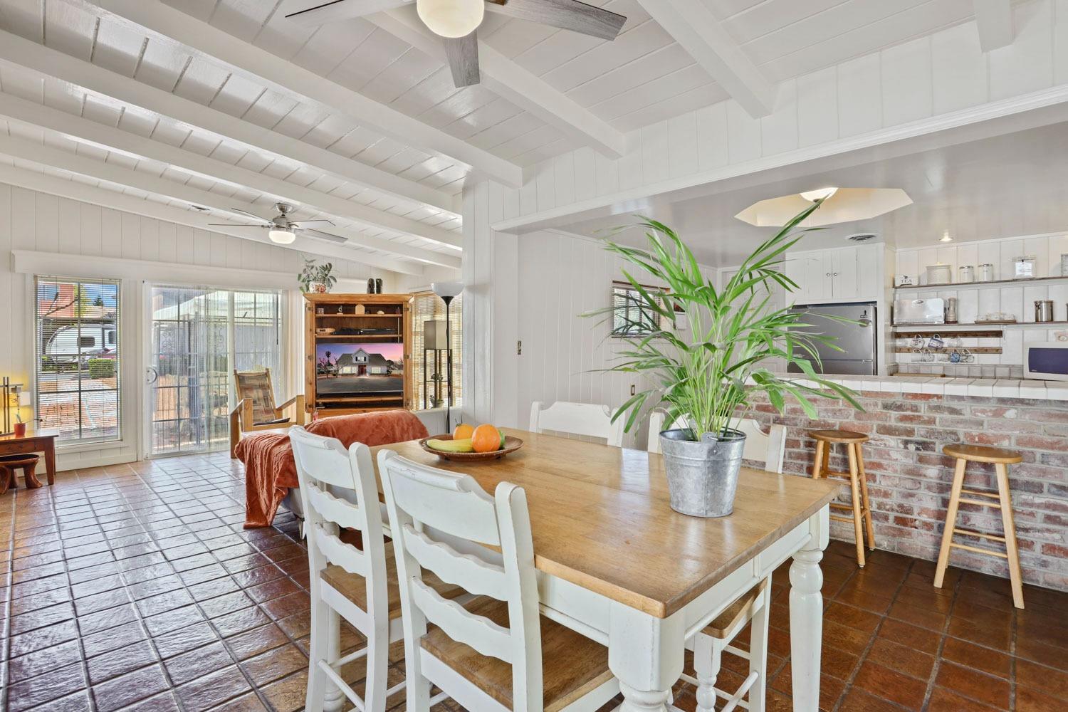 Detail Gallery Image 25 of 91 For 1900 W Lowell Ave, Tracy,  CA 95376 - 5 Beds | 3/1 Baths